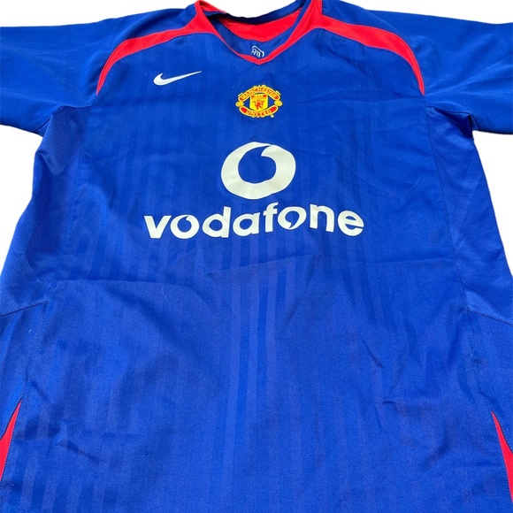 2004-2005 Ronaldo Manchester Jersey - Picture 1 of 2